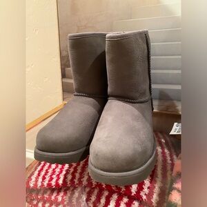 Ugg Classic Kids Waterproof Mini Boots